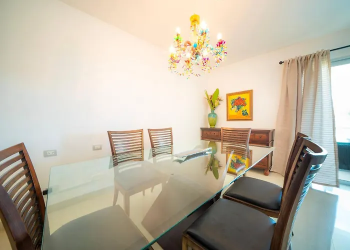 Beachfront With Tub, 3 Bedroom & Pool - At Mareazul Corazon *