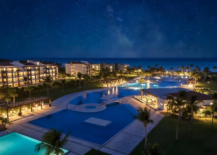 Beachfront With Tub, 3 Bedroom & Pool - At Mareazul Corazon *