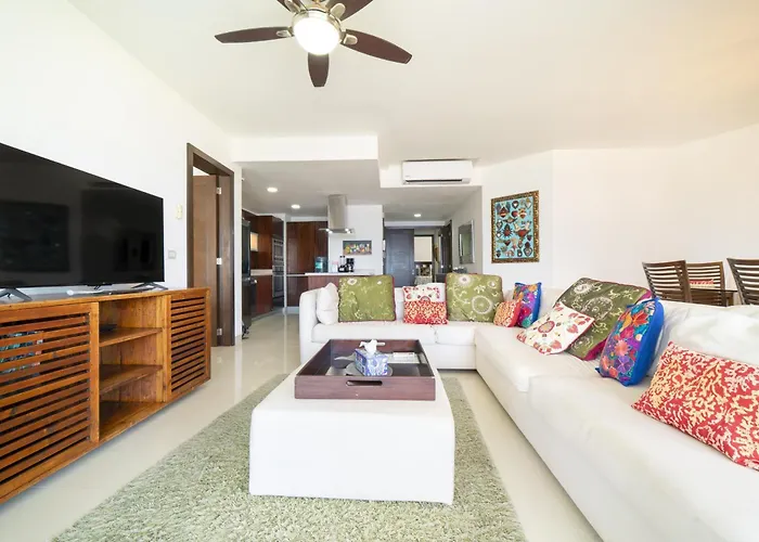 Hébergement de vacances Beachfront With Tub, 3 Bedroom & Pool - At Mareazul Corazon *