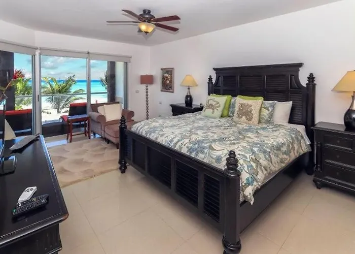 Mareazul Beachfront #111 - 3br Corazon Apartamento Playa del Carmen