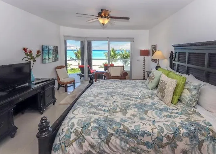 Mareazul Beachfront #111 - 3br Corazon *
