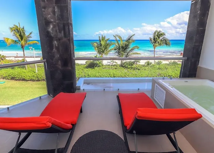 Mareazul Beachfront #111 - 3Br Corazon