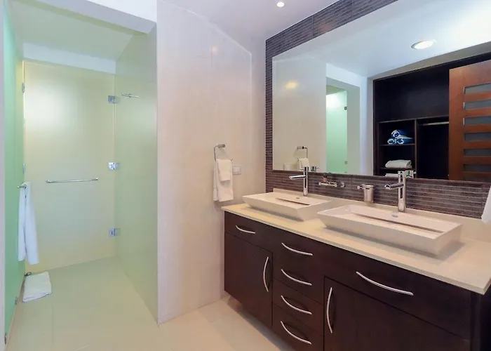 Apartament Mareazul Beachfront #111 - 3Br Corazon