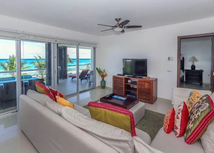 Apartamento Mareazul Beachfront #111 - 3br Corazon