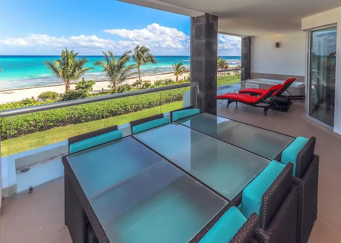 Mareazul Beachfront #111 - 3Br Corazon Apartament *